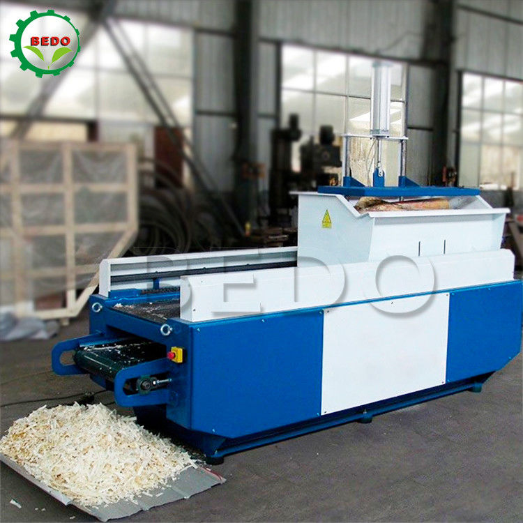 7.5kw فولاد کربن ماشین برش چوب 3600rpm آلیاژ فولاد تیغه 300kg/h واحد تولید