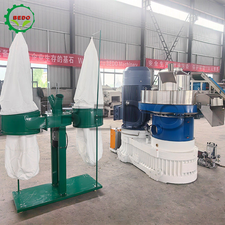1500-2000kg/h Capacity Wood Pellet Mill Machine 0.15kw Gear Pump Power ZQ500 Reducer