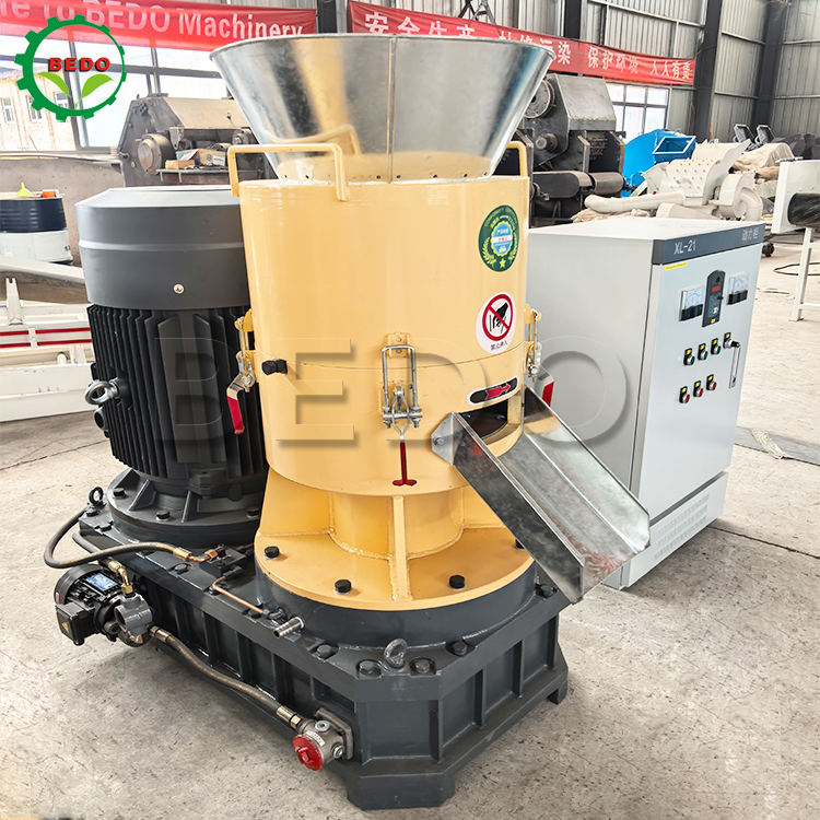 High Capacity Rice Husk Pellet Machine 550mm Flat Die 1000-1200kg/h Production Carbon Steel