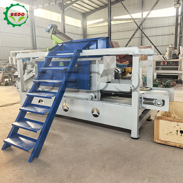 دو شاخه اصلی قدرت ماشین چوب 7.5kw 400kg / h ظرفیت تجهیزات فولاد کربن