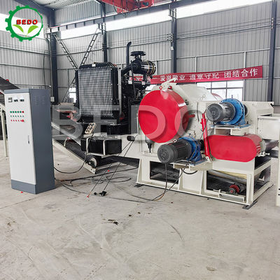 موتور دیزل 330HP ماشین ساخت تراشه های چوبی 310x700mm تغذیه درام صنعتی چیپر