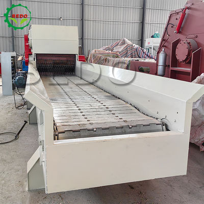6m طول حامل تغذیه ماشین شکن چوب با 3KW 4KW قدرت موتور تخلیه و 1000MM عرض اندازه تغذیه