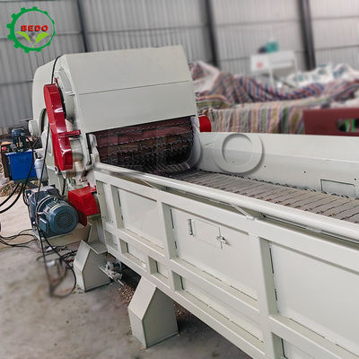 موتور الکتریکی ماشین شکن چوب 1000MM عرض خورنده نهایی تراشه های چوبی اندازه 25-35MM برای چوب
