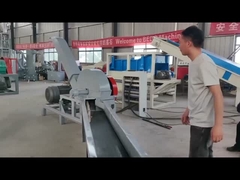 6 تا تیغه 37 کیلو وات اصلی قدرت الکتریکی ماشین برش چوب با 4 متر انتقال دهنده تغذیه